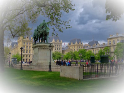 100.jpg