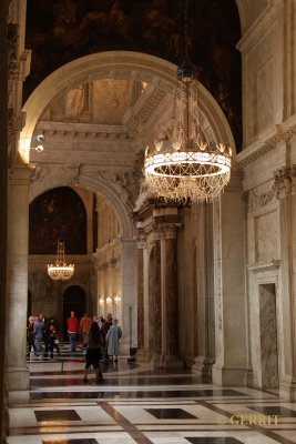 Dam, paleis