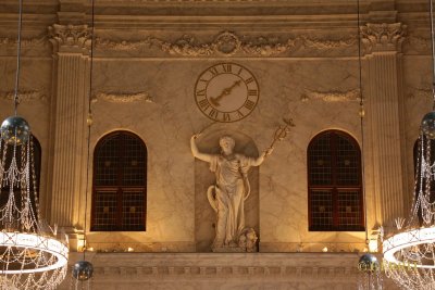 Dam, paleis