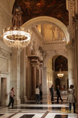 Dam, paleis