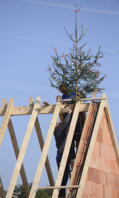 Topping out