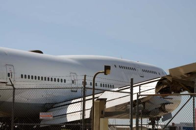 Quanta 747 being scrapped 