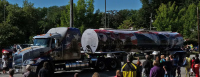 Patriotic semi