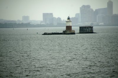 Robbins Reef Light