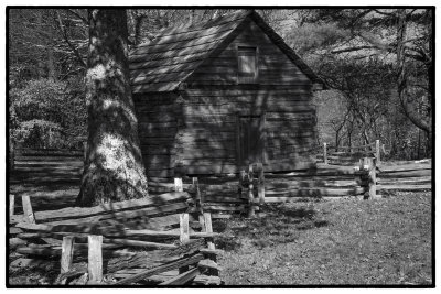 A Restored Mountain Cabin Along The Blue Ridge Parkway