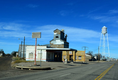 Littlefield Texas, home of Waylon Jennings. 