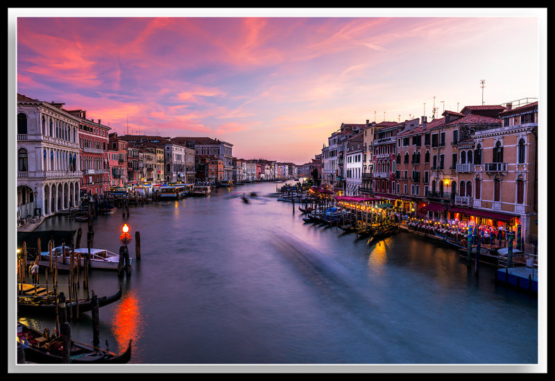 Sunset view from the Rialto bridge
