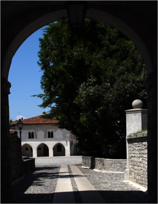 Spilimbergo, via Castello 