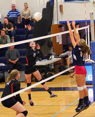 Hartford volleyball 16-790c.JPG