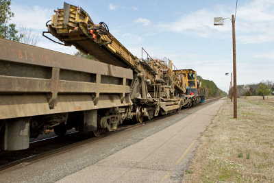 Loram Work Train