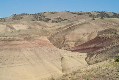 painted hills-4.JPG