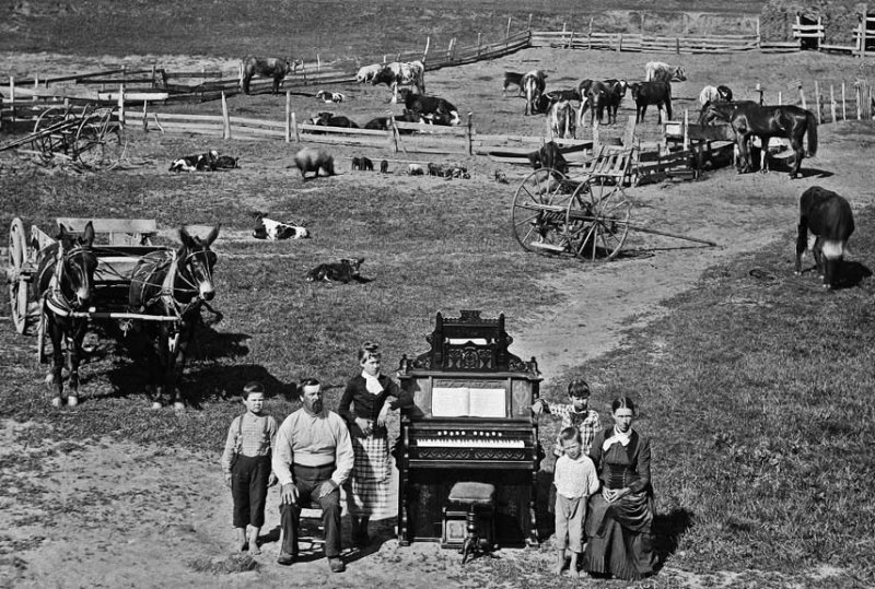 1887 - Farm family with organ