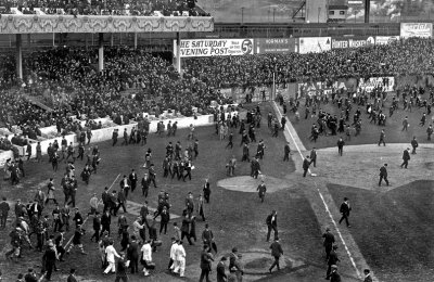1913 - Polo Grounds after the 3rd game of the World Series