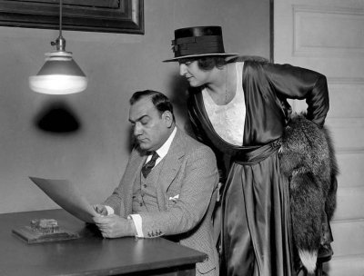 1919 - Opera greats Enrico Caruso and Claudia Munzio