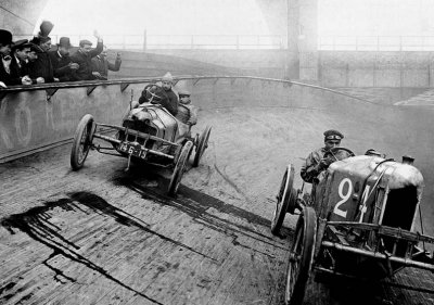 1909 - The race is on