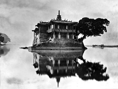 c. 1870 - Temple on the Min River