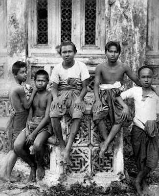 1910 - Boys of Bangkok