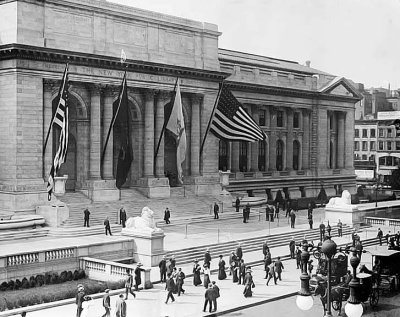 1911 - Opening day of the New York Public Library