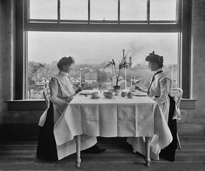 1902 - In the ladiess restaurant, National Cash Register Company