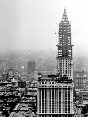 c.1912 - Woolworth Building under construction