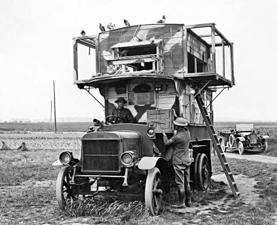 Carrier pidgeon transport vehicle