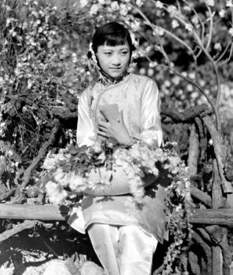 1922 - Anna May Wong in Toll of the Sea