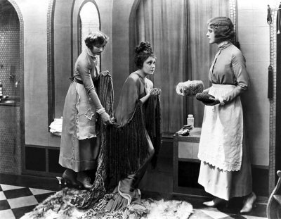 1919 - Gloria Swanson in Male and Female