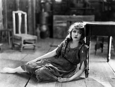 1922 - Mary Pickford in Tess of the Storm Country