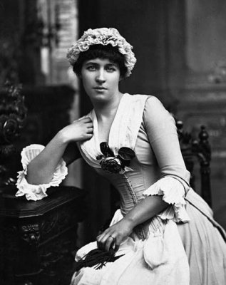 1881 - Lillie Langtry in She Stoops to Conquer
