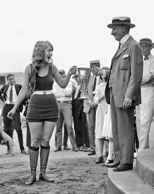 1922 - Washington Tidal Basin Beauty Contest