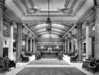 1909 - Lobby of the Hotel Secor
