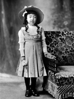 1910 - Princess Nagako (7 years old)