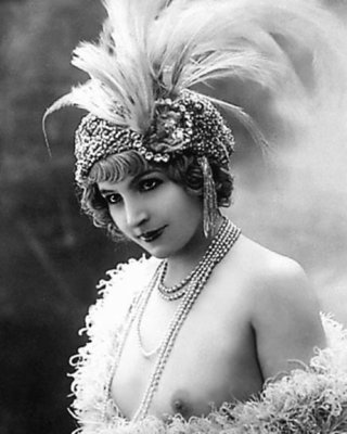 Performer at the Moulin Rouge