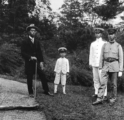 1921 - Emperor Taisho with his sons