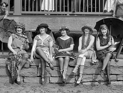 1921 - Bathing suit competition