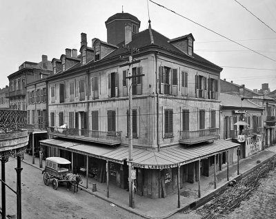 c. 1905 - Napoleon House, Chartres Street