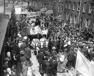 1908 - Suffragette parade