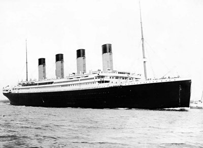 10 April 1912 - Titanic departing Southhampton