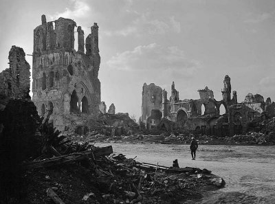 9 September 1917 - Ruins of the Cloth Hall