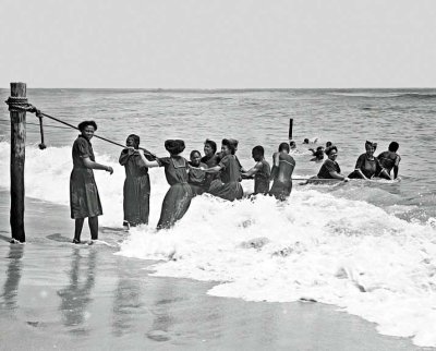 1908 - At the beach