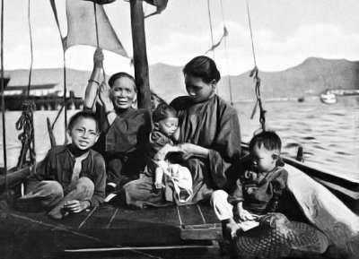 1904 - Life on a Sampan