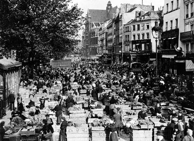 1920 - Street market
