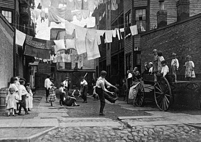 1909 - Alley playground