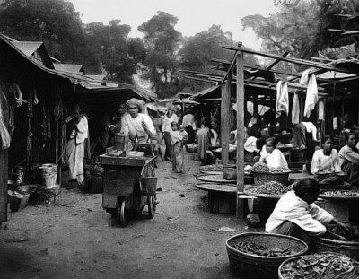 1907 - Market in Lampang