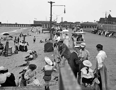 1905 - Boardwalk and beach