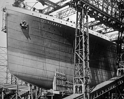 1911 - Titanic ready for launch