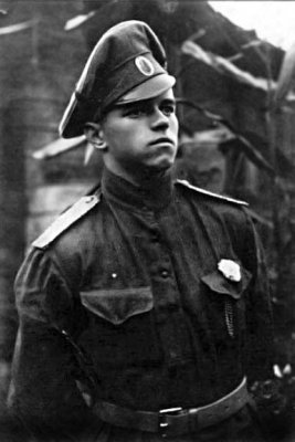 1917 - White Russian officer