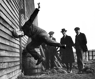 1912 - Testing a football helmet