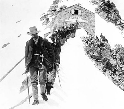 1915 - Alpine regiment high in the Alps