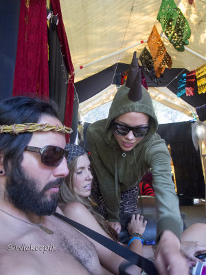 YOUTopia O 086w.JPG